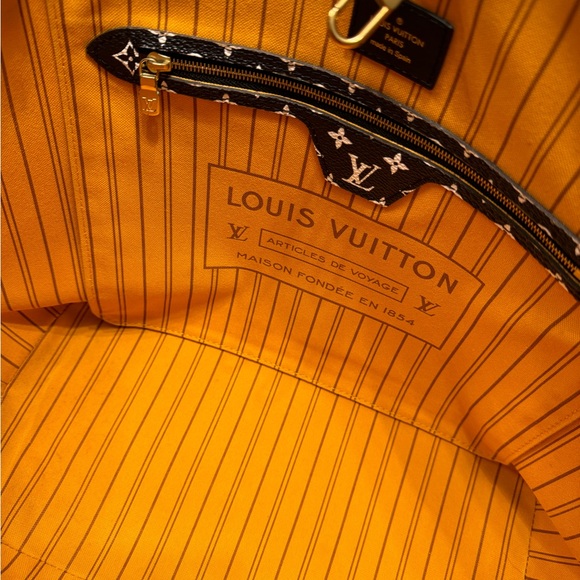 🚨🚨🚨🚨🚨🚨SOLD 🚨🚨🚨🚨🚨Louis Vuitton Neverfull Excellent condition - Picture 4 of 4